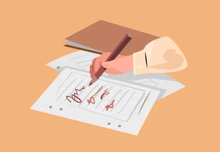 Mano escribiendo en papel, aprendiendo como hacer un buen writing.