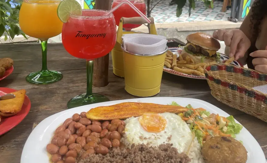 Cómo pedir la cuenta en inglés sin sonar brusco