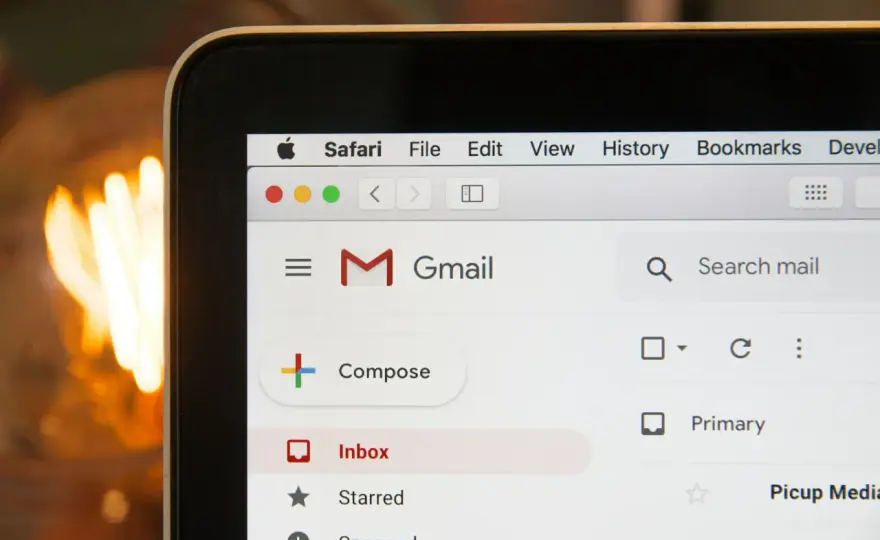Cómo escribir un correo formal en inglés - guía con ejemplos